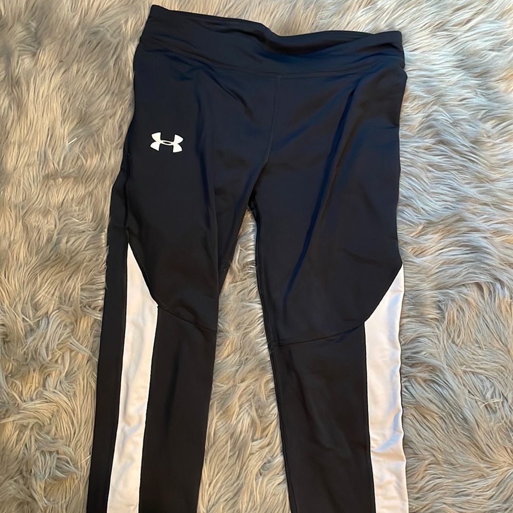 UNDER ARMOUR kids XL leggings